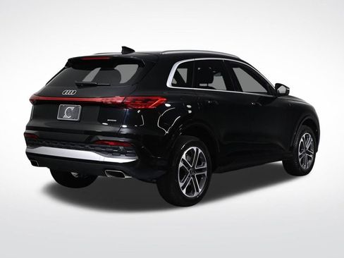 Used 2025 Audi Q5 Premium w/ Convenience Package AWD/4WD image 5