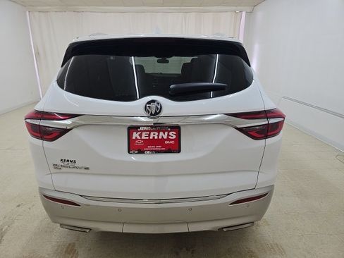 Used 2020 Buick Enclave Essence w/ Sound and Sites Package image 14