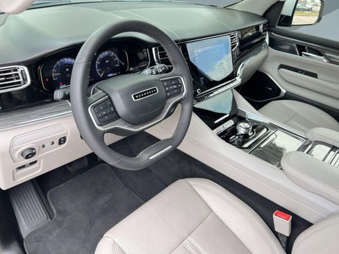 Used 2022 Jeep Wagoneer Series II image 4