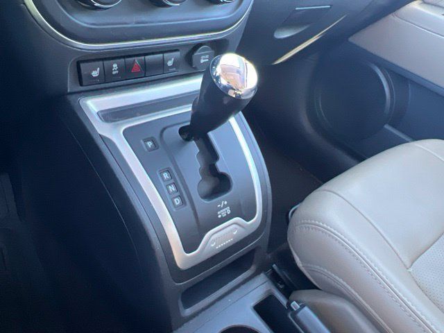 Used 2015 Jeep Compass High Altitude AWD/4WD image 17