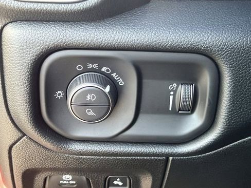 Certified 2021 RAM 1500 Big Horn image 34