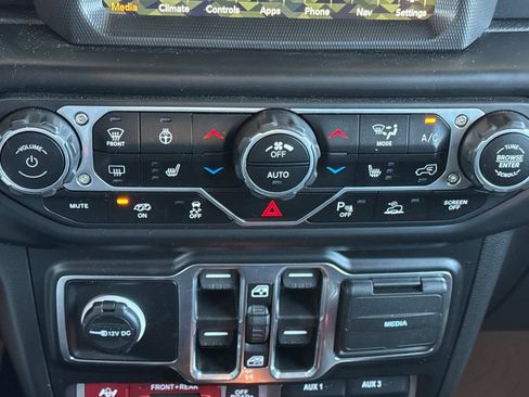 Used 2023 Jeep Wrangler Unlimited Rubicon 392 w/ Dual Top Group image 21