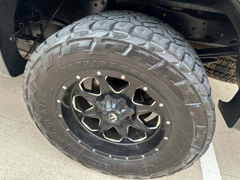 Used 2013 Ford F250 Platinum w/ FX4 Off Road Pkg AWD/4WD image 16
