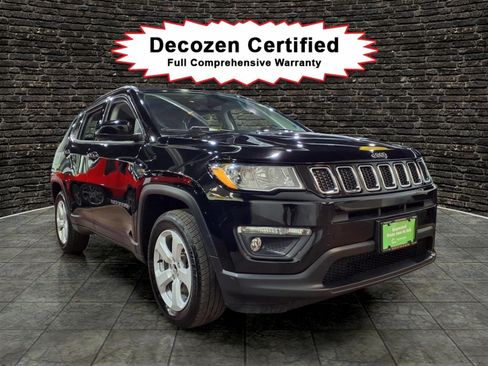 Certified 2020 Jeep Compass Latitude w/ Cold Weather Group AWD/4WD image 1