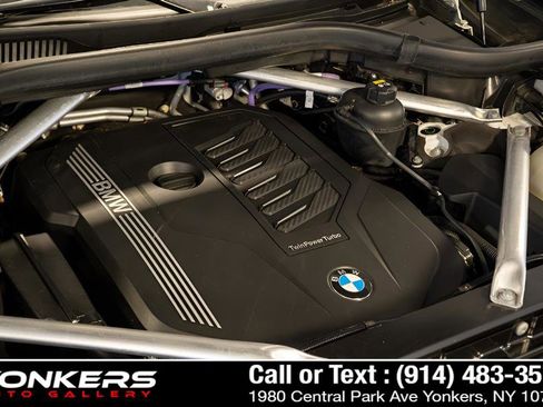 Used 2022 BMW X7 xDrive40i w/ Executive Package AWD/4WD image 43
