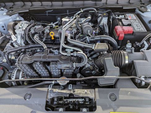 New 2025 Nissan Altima 2.5 SR image 10