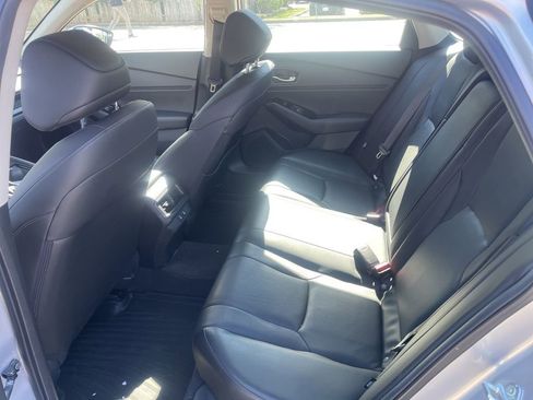 Used 2024 Honda Accord Touring image 9