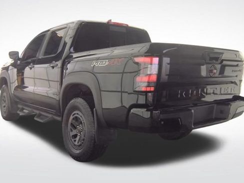 Used 2025 Nissan Frontier PRO-4X AWD/4WD image 11