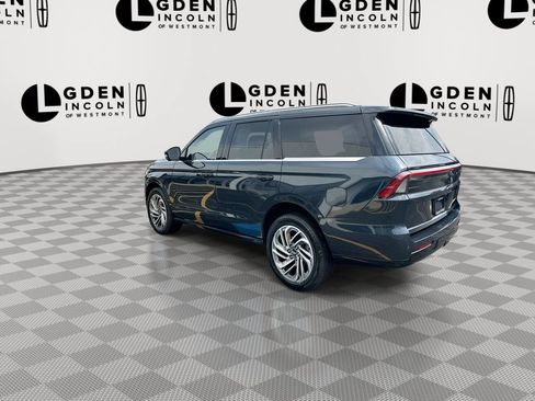 Certified 2025 Lincoln Navigator Reserve AWD/4WD image 6