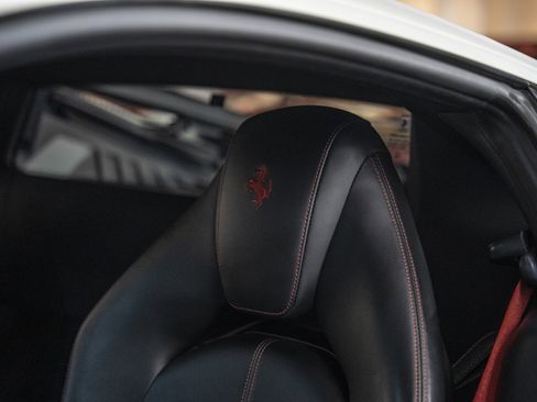Used 2020 Ferrari F8 Tributo RWD image 25