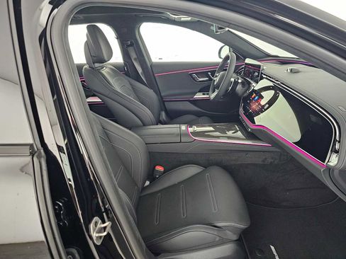 New 2026 Mercedes-Benz E 53 AMG 4MATIC Sedan image 10