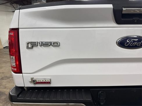Used 2015 Ford F150 XLT w/ Equipment Group 302A Luxury RWD image 37