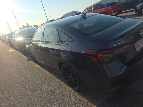 Used 2025 Honda Civic Sport image 16