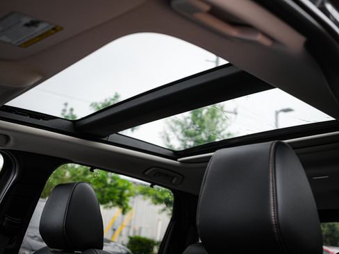 Used 2025 MAZDA CX-90 Plug-In Hybrid w/Premium Sport image 32