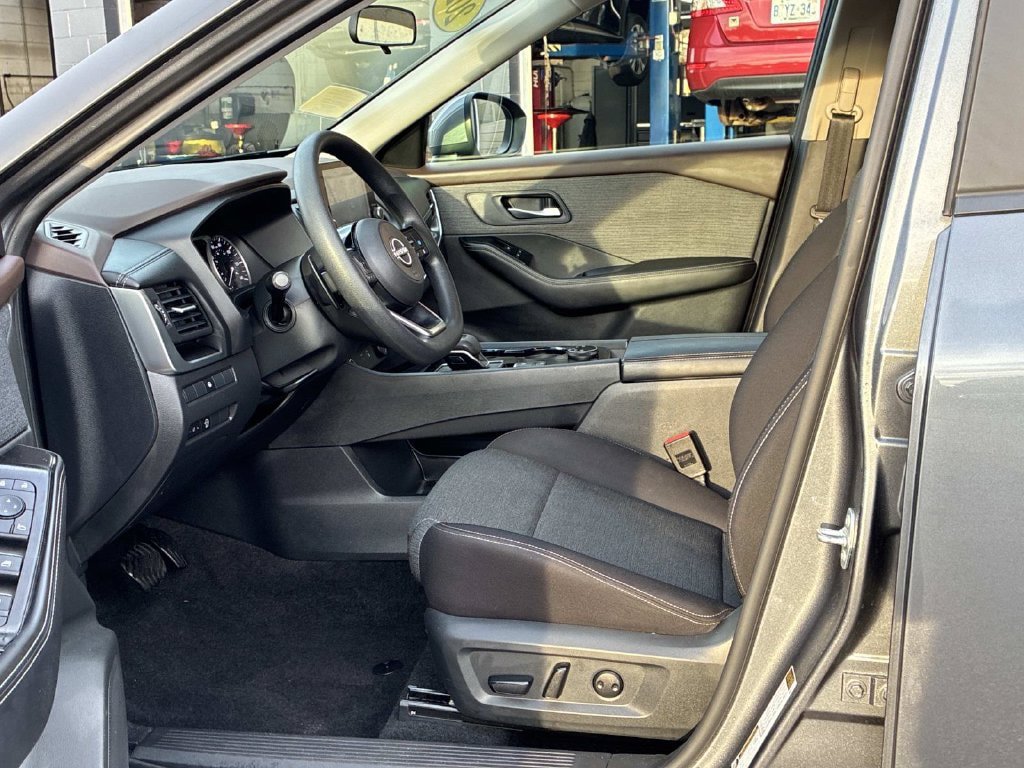 Certified 2023 Nissan Rogue SV AWD/4WD image 20
