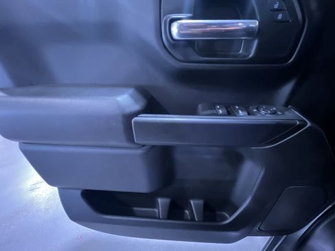 Used 2025 Chevrolet Silverado 1500 Custom image 27