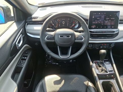 Used 2026 Jeep Compass Limited AWD/4WD image 11