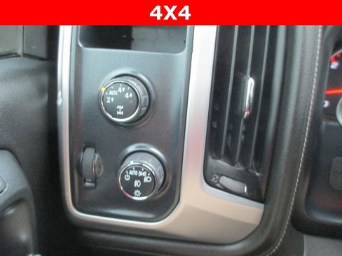 Used 2015 GMC Sierra 1500 SLT w/ SLT Crew Cab Value Package image 27