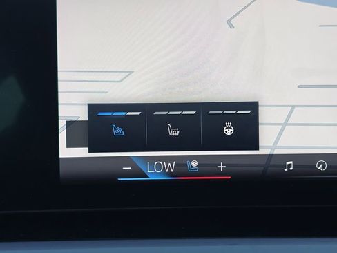 New 2025 BMW 530i w/ Premium Package image 27