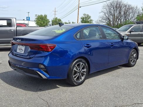 Certified 2023 Kia Forte LXS w/ LXS Technology Package FWD image 6