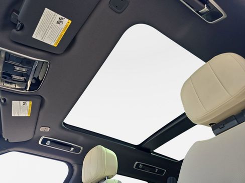 New 2026 Land Rover Range Rover SE AWD/4WD image 31