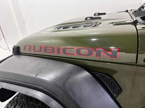 Used 2021 Jeep Wrangler Unlimited Rubicon w/ Xtreme Recon 35" Tire Package AWD/4WD image 29