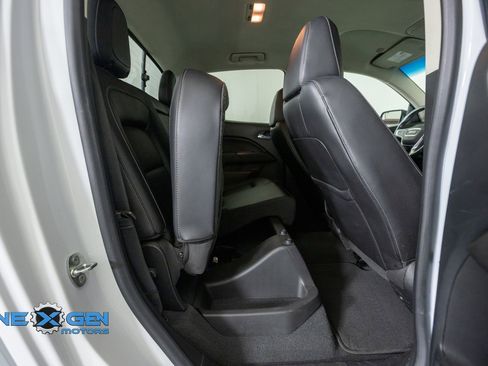 Used 2022 GMC Canyon Elevation w/ Elevation Premium Package AWD/4WD image 37