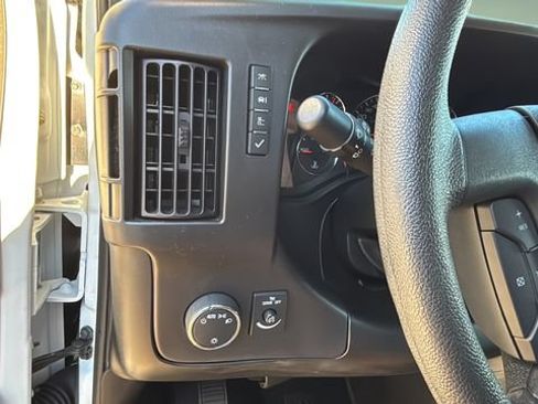 Used 2024 Chevrolet Express 3500 LT w/ LT Preferred Equipment Group RWD image 19