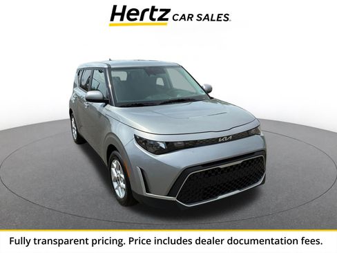 Used 2025 Kia Soul LX w/ LX Technology Package FWD image 1