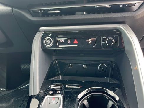 Used 2025 Audi Q5 Premium w/ 19" Wheel Package AWD/4WD image 20