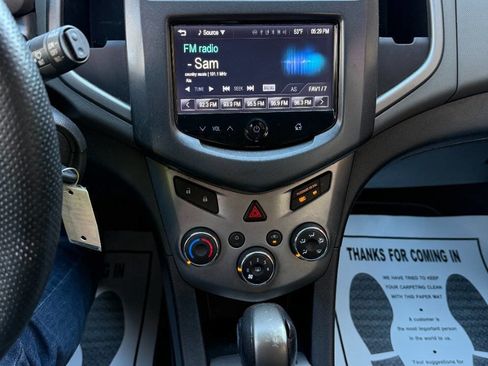 Used 2015 Chevrolet Sonic LT image 21