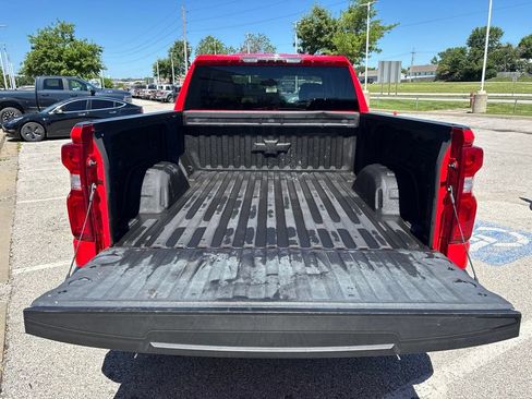 Used 2019 Chevrolet Silverado 1500 RST AWD/4WD image 2