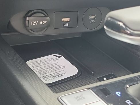 New 2026 Hyundai Elantra Limited FWD image 13