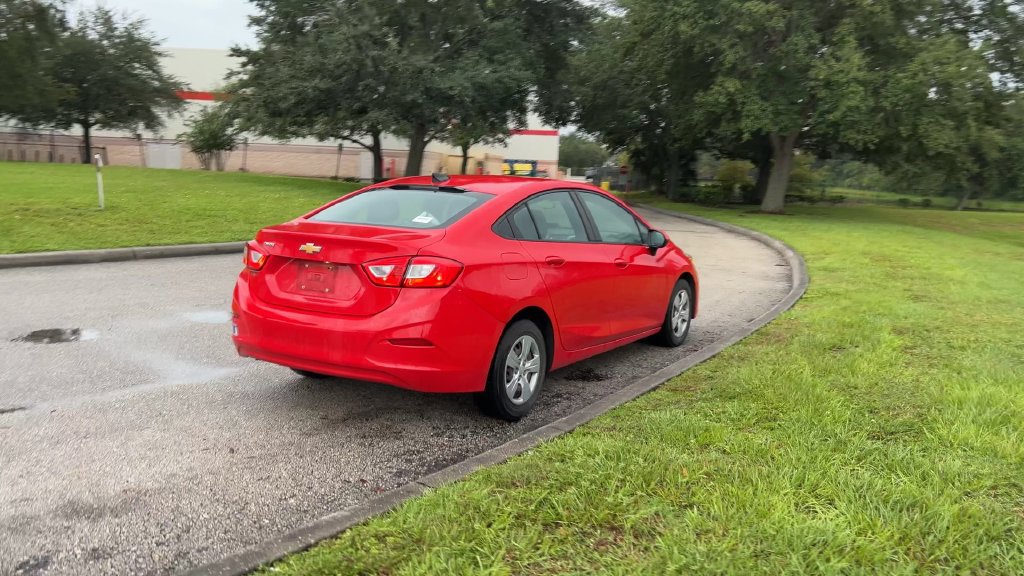 Used 2018 Chevrolet Cruze LS FWD image 8