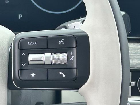 Used 2025 Hyundai Santa Fe Calligraphy AWD/4WD image 25