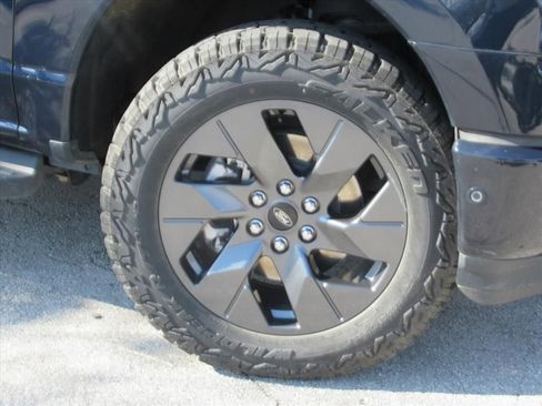 Used 2023 Ford F150 Lightning Lariat w/ Equipment Group 511A High image 8