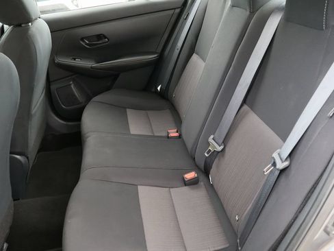 Used 2024 Nissan Sentra SV FWD image 22