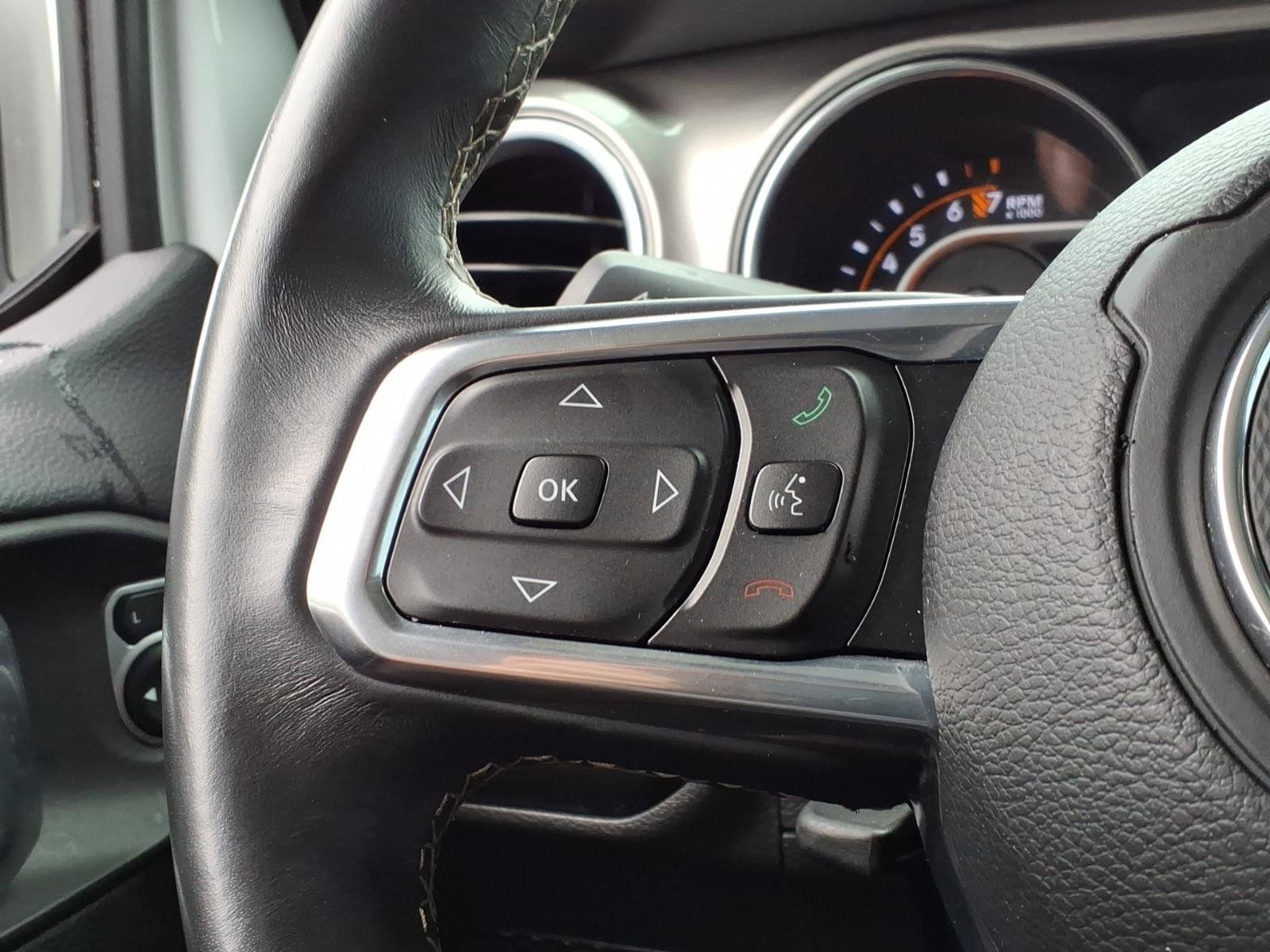 Used 2019 Jeep Wrangler Unlimited Sahara w/ Uconnect 4C Nav & Sound Group AWD/4WD image 22