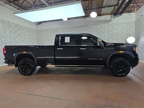 Used 2021 GMC Sierra 3500 Denali w/ Denali Black Diamond Edition AWD/4WD image 7