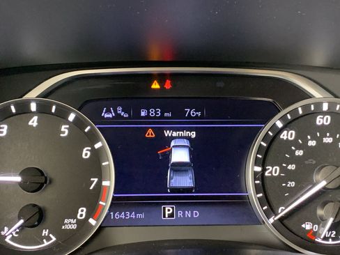 Used 2022 Nissan Frontier SV w/ Technology Package RWD image 22
