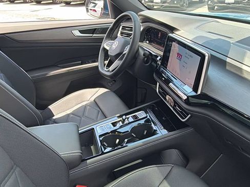 New 2026 Volkswagen Atlas Cross Sport SE FWD image 10