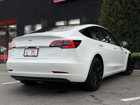 Used 2022 Tesla Model 3 Long Range image 13