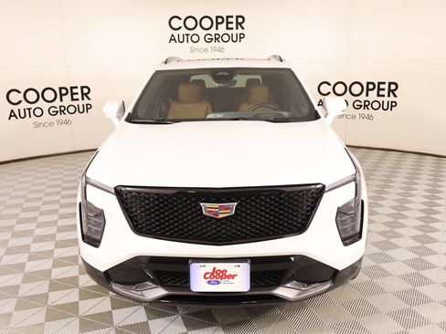 Used 2024 Cadillac XT4 Sport AWD/4WD image 9
