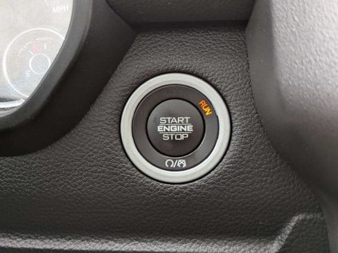 Used 2022 RAM 1500 Laramie AWD/4WD image 30