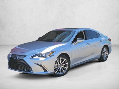 Used 2020 Lexus ES 300h w/ Premium Package