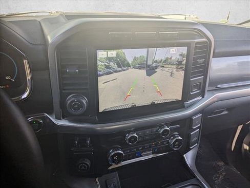 Used 2021 Ford F150 Lariat w/ Max Trailer Tow Package image 12