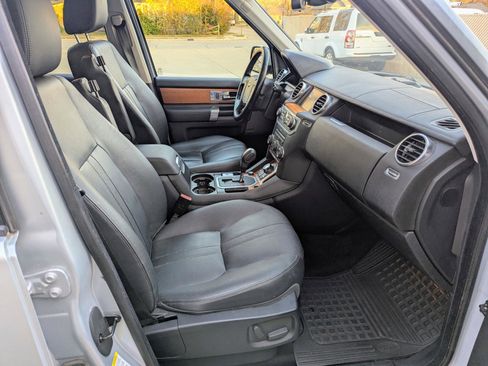 Used 2011 Land Rover LR4 HSE image 9