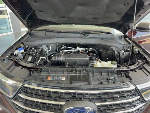Certified 2022 Ford Explorer XLT w/ Equipment Group 202A RWD image 37