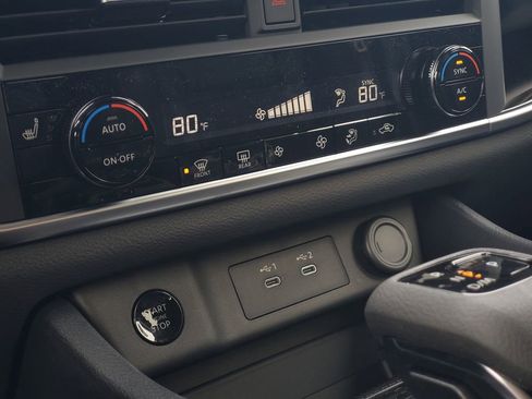 New 2026 Nissan Rogue SV image 29