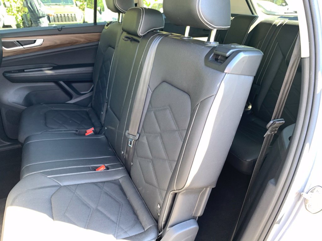 Used 2025 Volkswagen Atlas SE AWD/4WD image 22